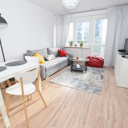 Apartmán Rondo Onz Varšava Exteriér fotografie