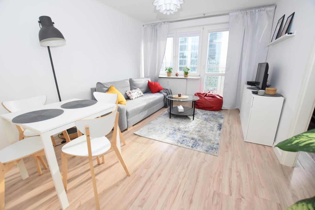 Apartmán Rondo Onz Varšava Exteriér fotografie