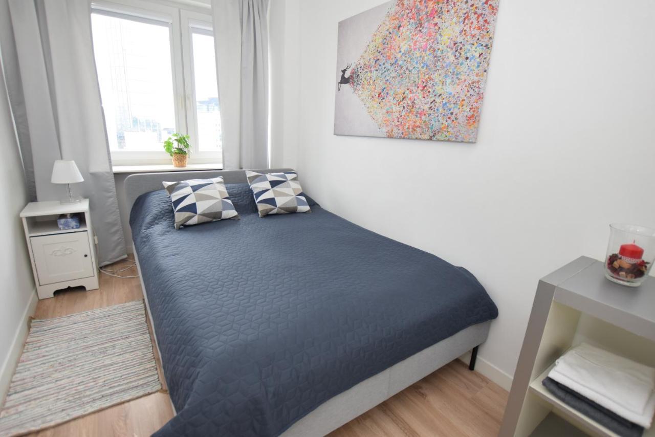 Apartmán Rondo Onz Varšava Exteriér fotografie
