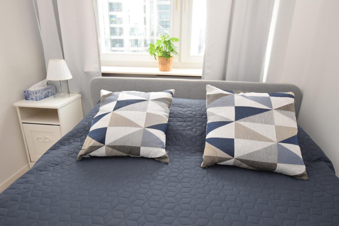 Apartmán Rondo Onz Varšava Exteriér fotografie